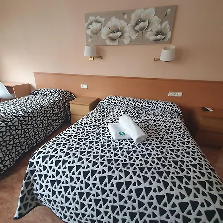 里约德卡斯特罗旅馆 2* 巴塞罗那