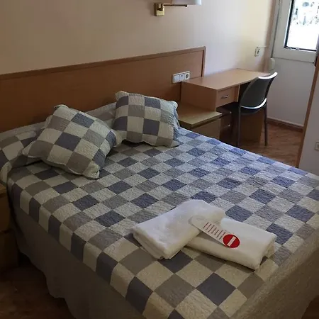 里约德卡斯特罗旅馆 2* 巴塞罗那